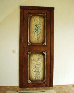 дверь с художественной росписью